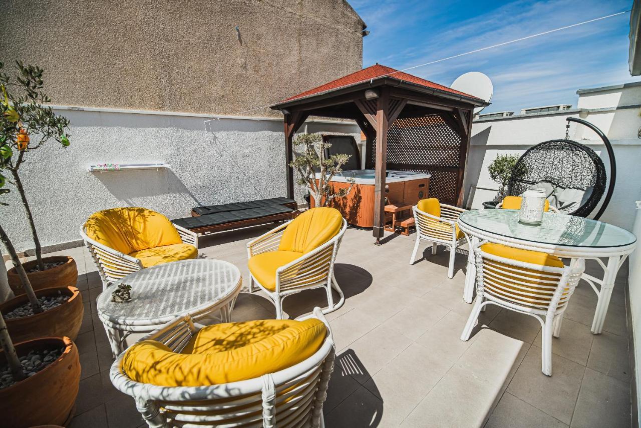 Downtown Luxury Apartments With Hot Tub Водице Екстер'єр фото