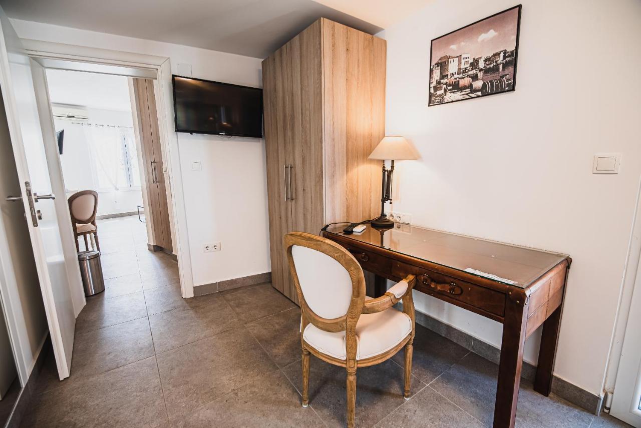 Downtown Luxury Apartments With Hot Tub Водице Екстер'єр фото