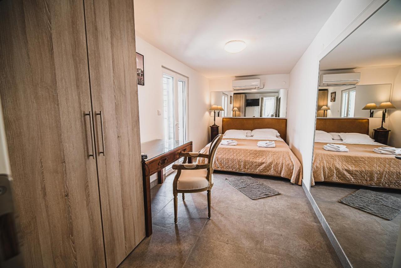 Downtown Luxury Apartments With Hot Tub Водице Екстер'єр фото