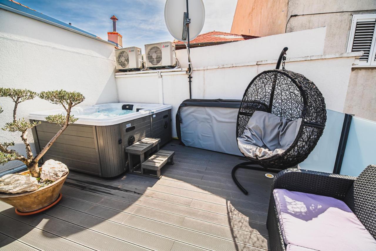 Downtown Luxury Apartments With Hot Tub Водице Екстер'єр фото
