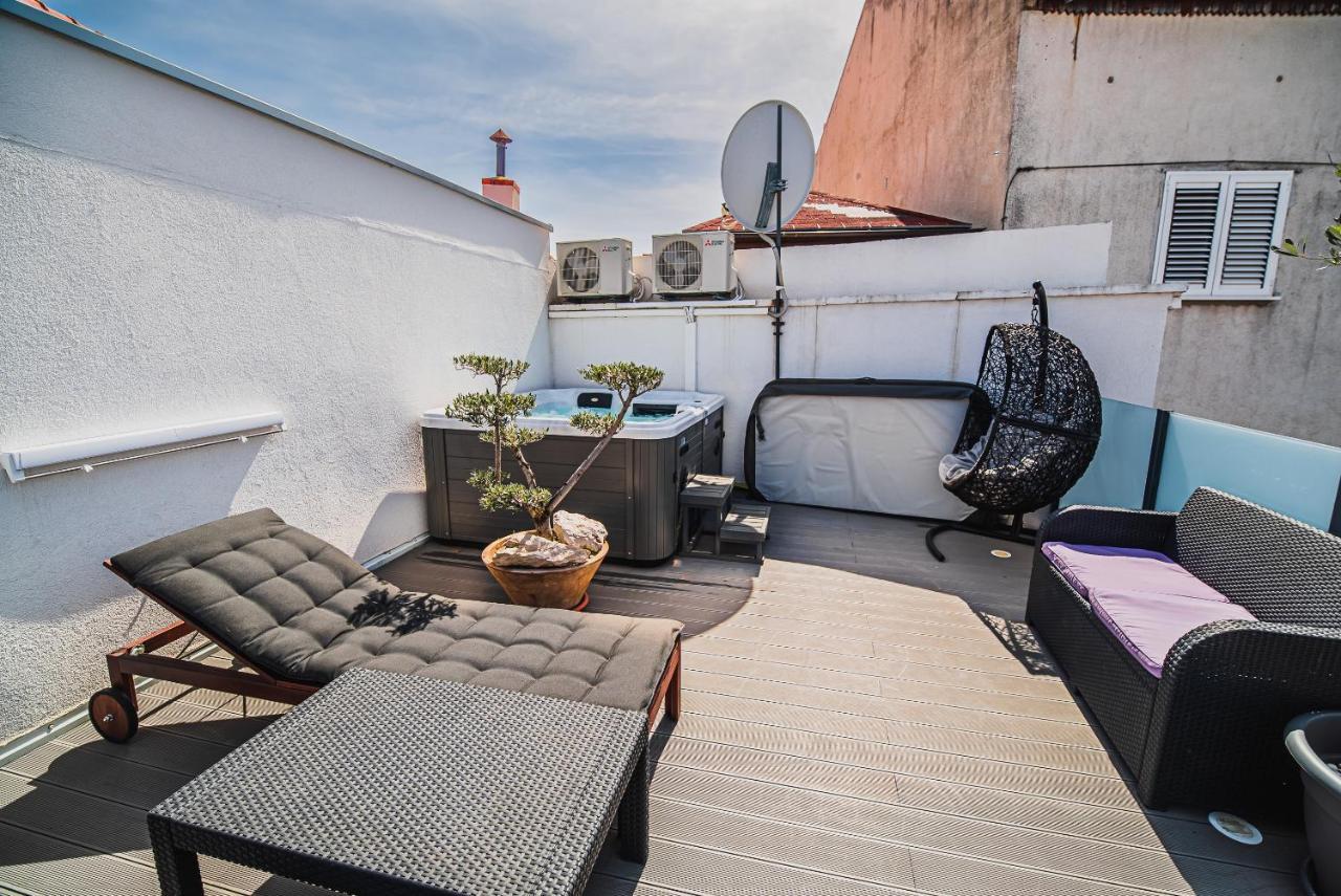 Downtown Luxury Apartments With Hot Tub Водице Екстер'єр фото
